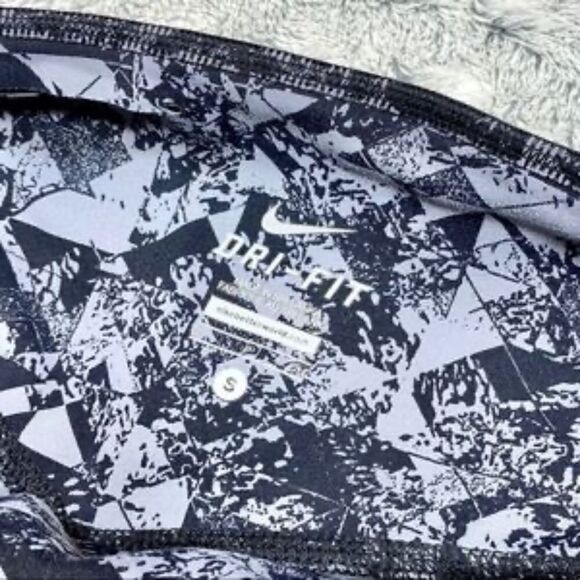 ▪️ NIKE Dri-Fit Crop Patterned Leggings, Size: S▪️ - Picture 4 of 4